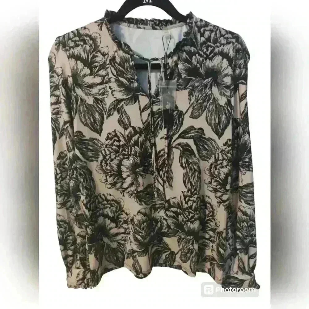 NWT TAHARI FLORAL PRINT TOP S/P #166
